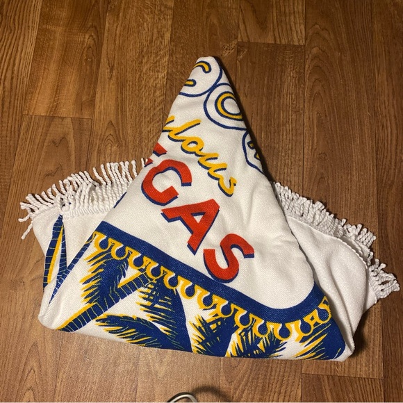 Vintage Las Vegas Souvenir Blanket - Welcome to Fabulous Las Vegas
